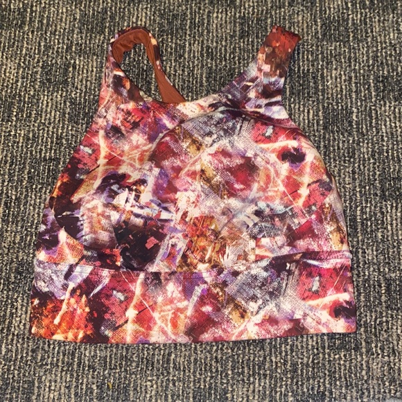 Lululemon High Neck Sports Bra Size 6 - Picture 1 of 4